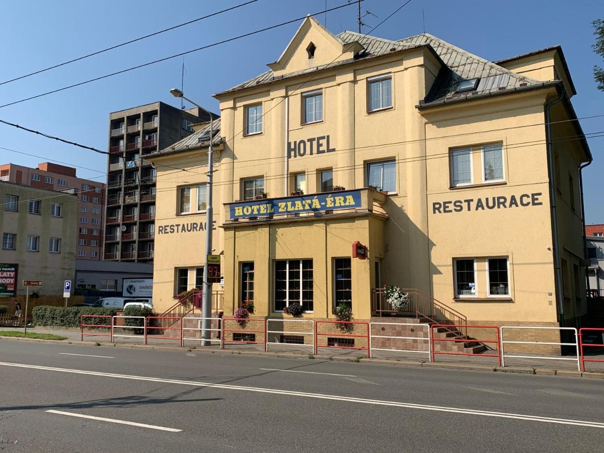 Zlata-Era Hotel Ostrava Bagian luar foto
